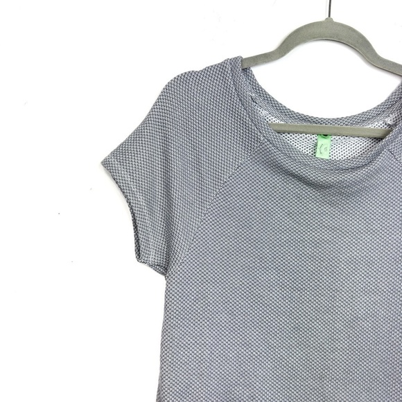 Honeydew Women's Intimates Out The Door Short Sleeve Sweater Tee Gray Size M - Picture 4 of 9